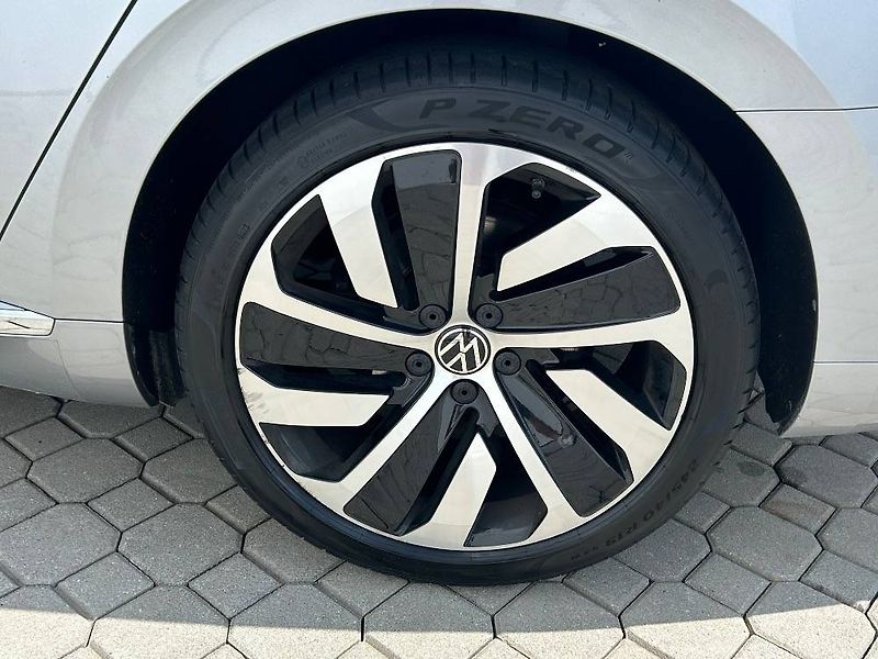 Volkswagen Arteon R-line 7DSG 2,0TSI - fotka 24 z 27