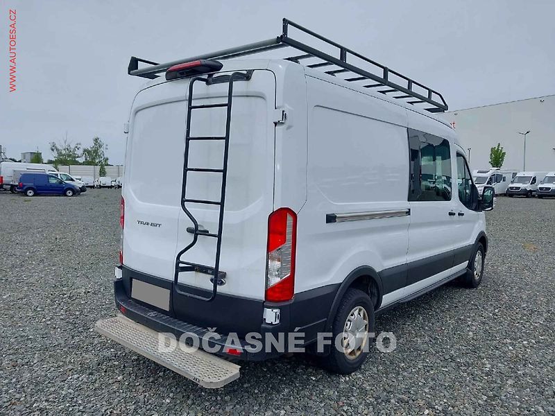 Ford Transit (2021) 2.0TDCi L3H2 6míst, Trend - fotka 5 z 15