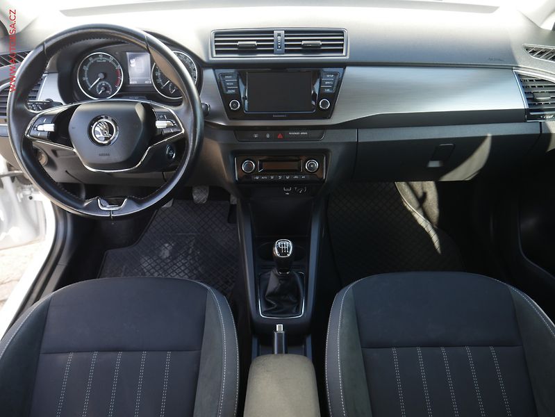 Škoda Fabia (2021) 1.0 TSi, ČR, Style, LED - fotka 7 z 18