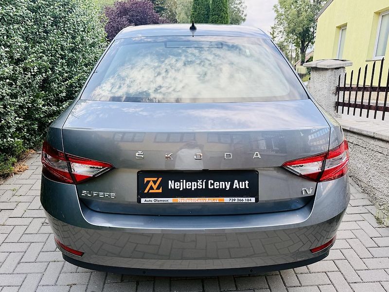 Škoda Superb (2022) iV 1,4TSi 160kW STYLE DCC TAŽN - fotka 19 z 26