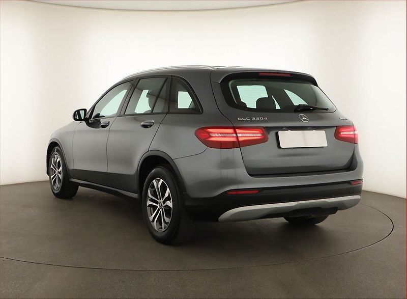 Mercedes-Benz GLC (2017) 220 d 4MATIC - fotka 4 z 20