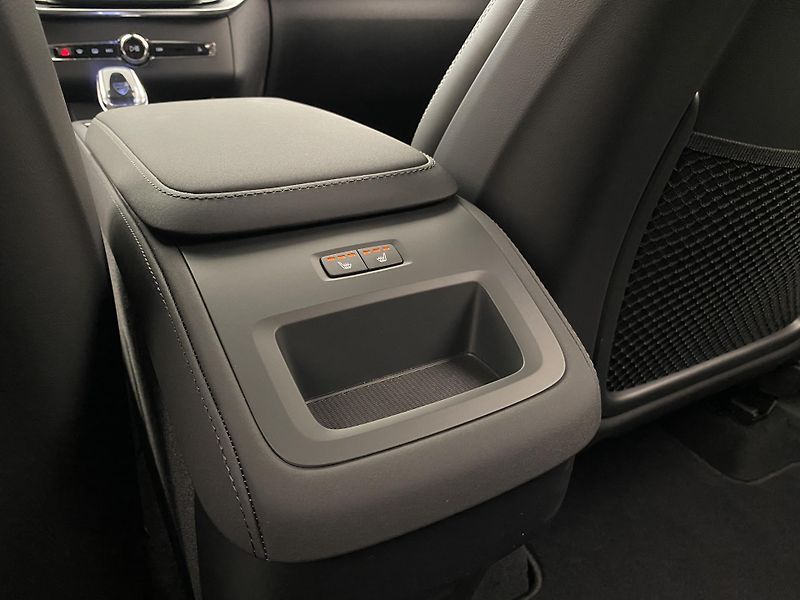 Volvo XC90 (2026) B5 AWD AUT BRIGHT PLUS 7míst - fotka 69 z 70