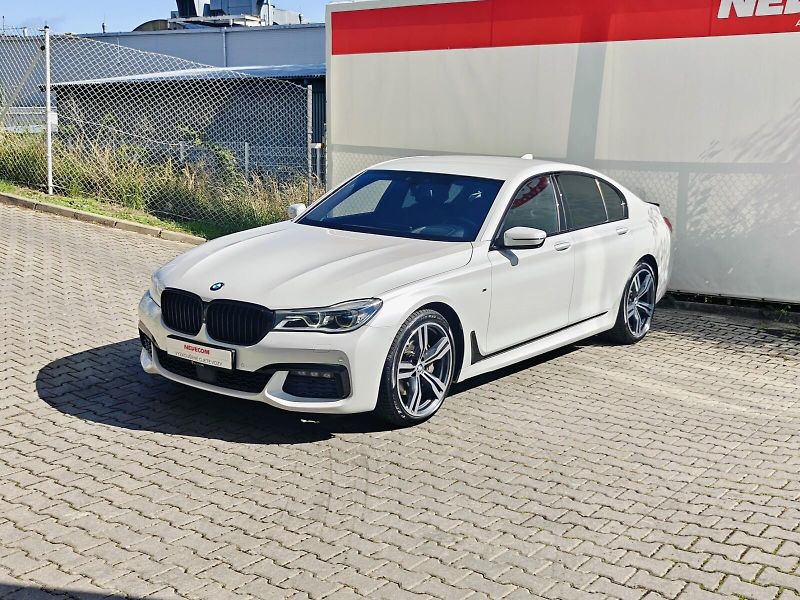 BMW Řada 7 (2016) 3,0 740d xDrive M - fotka 41 z 43