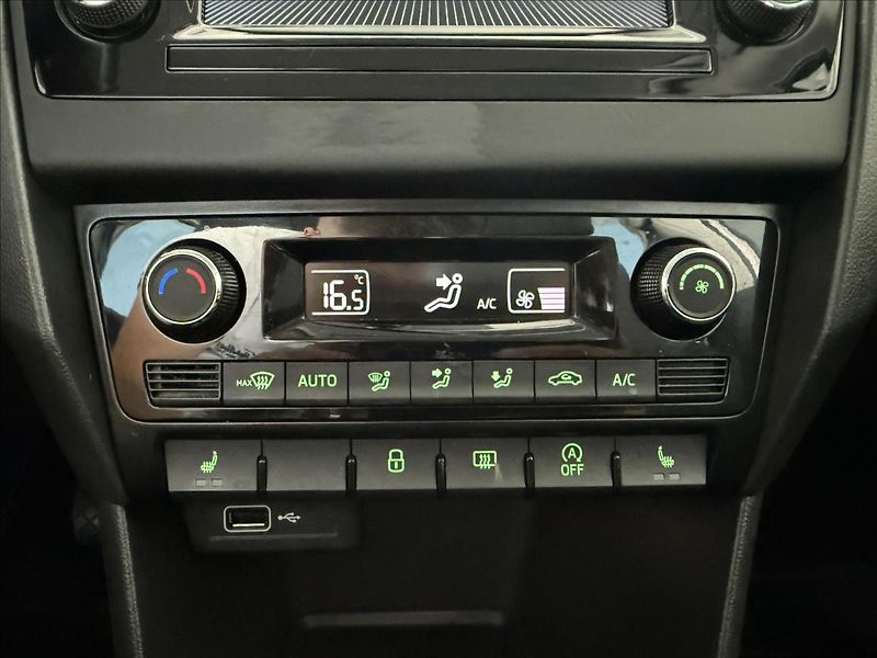 Škoda Rapid 1,0   TSI 81kW,STYLE, SERVISKA - fotka 18 z 24