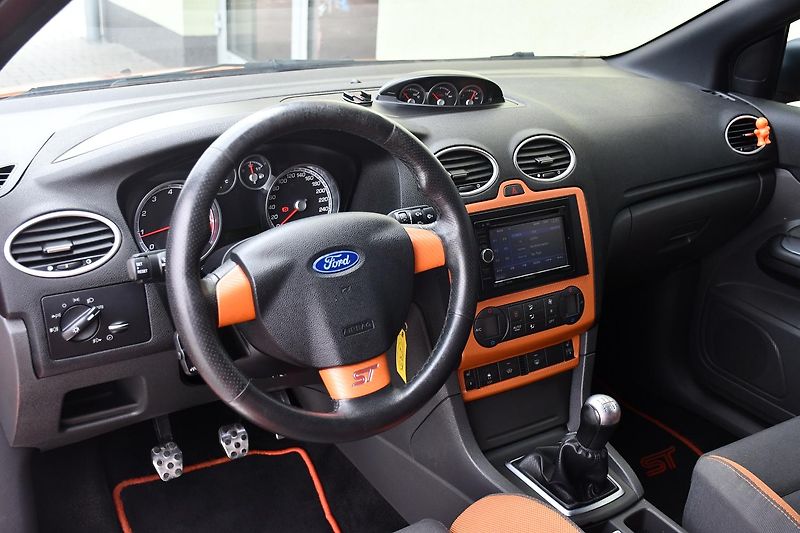 Ford Focus 2.5 ST REMUS RECARO VYHŘ.SEDAČ - fotka 11 z 26