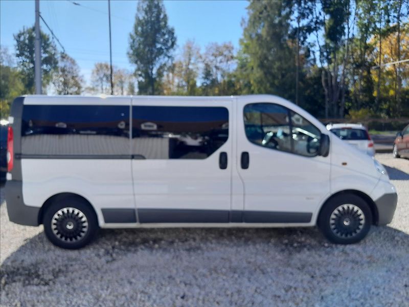Opel Vivaro 2.0 CDTI  9.MÍST - fotka 8 z 44