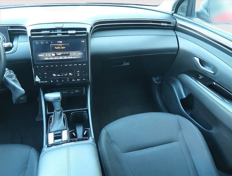 Hyundai Tucson (2022) 1.6 T-GDI - fotka 8 z 14
