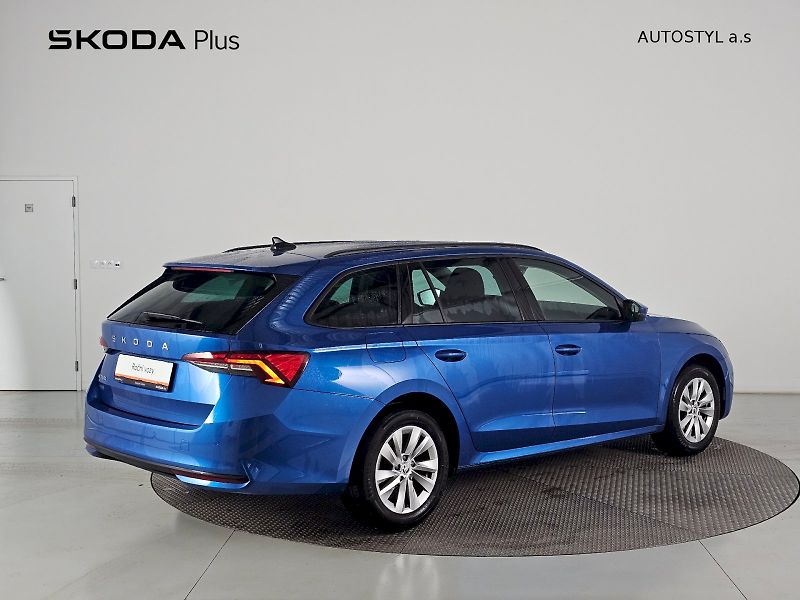 Škoda Octavia (2024) COMBI 1.5TSI 85kW DSG SELECTIO - fotka 2 z 30