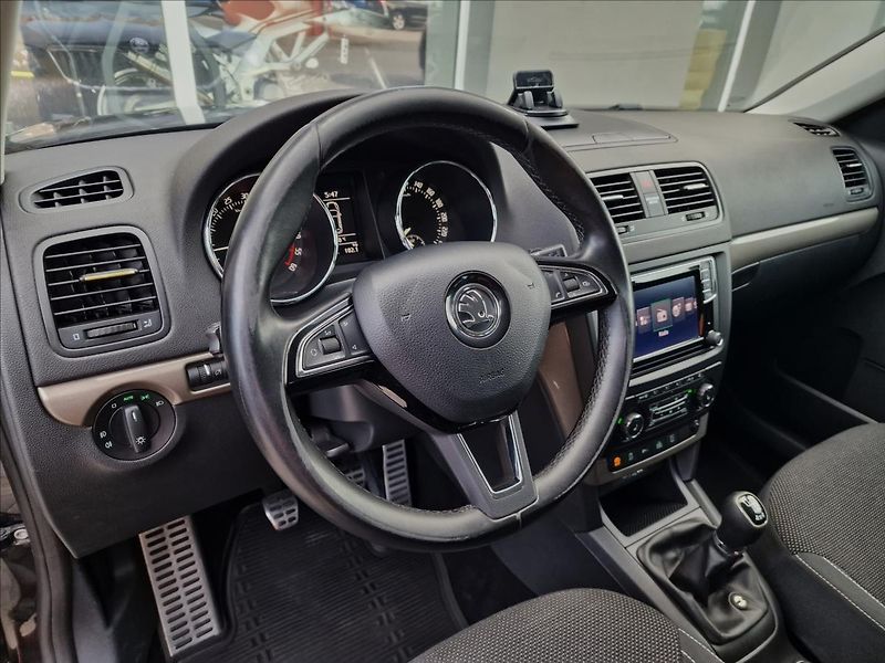 Škoda Yeti 2.0TDI 4x4 Style Outdoor, ČR - fotka 20 z 50