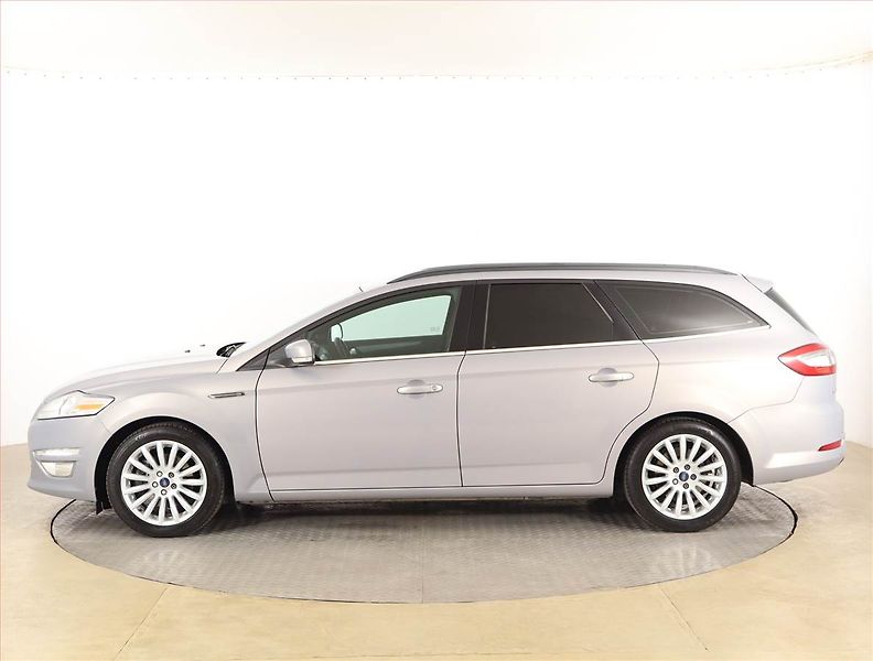 Ford Mondeo (2013) 1.6 TDCi, Navi, Tempomat - fotka 3 z 17