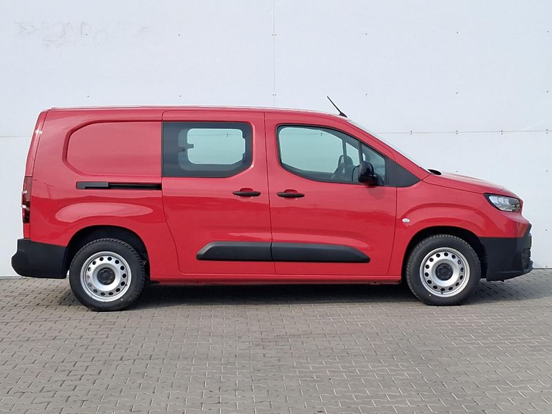 Toyota ProAce City 1.5 D-4D Extra CrewCab Active - fotka 8 z 23