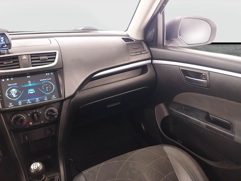 Suzuki Swift (2015) 1.2, jezdí výborně - fotka 8 z 21