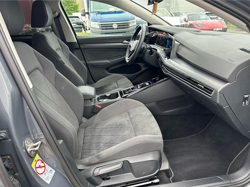 Volkswagen Golf 1.5 eTSI Variant Style 110kW D - fotka 24 z 25