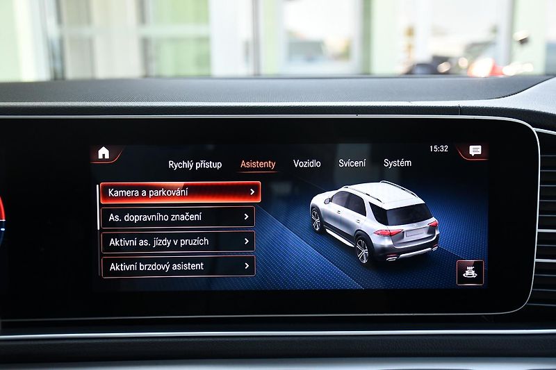 Mercedes-Benz GLE 350DE 4MATIC - fotka 31 z 42