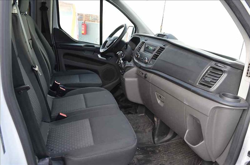 Ford Transit (2022) CUSTOM 2,0 D - fotka 8 z 16