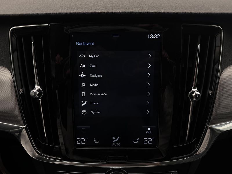 Volvo V90 CC D5 AWD PRO POLESTAR CZ  - fotka 39 z 47