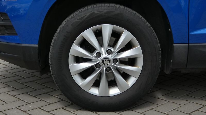 Škoda Karoq 1,5 TSI 110 kW Ambition - fotka 22 z 23
