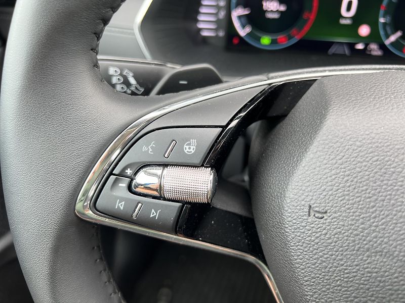 Škoda Octavia Top Selection 1.5TSi 110kw DSG - fotka 16 z 51