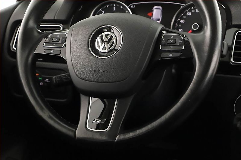 Volkswagen Touareg (2016) R-Line 3.0 TDI, 4X4, Automat - fotka 8 z 20