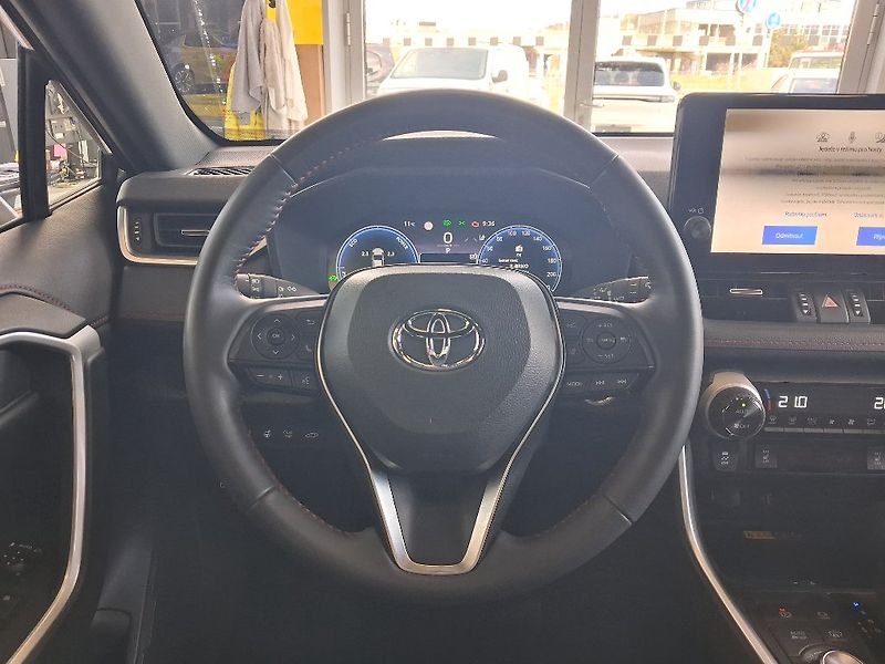 Toyota RAV4 2.5 136kW PHEV 2025 - fotka 12 z 16