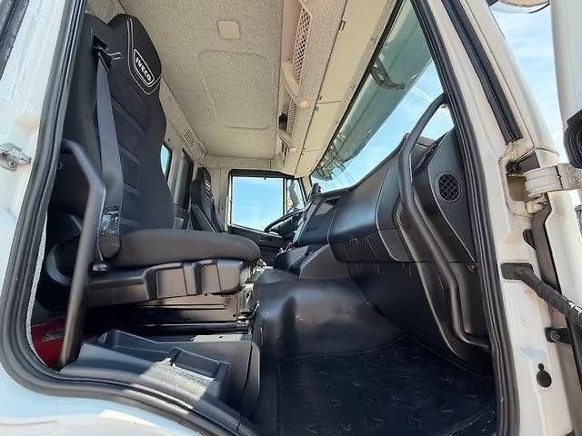Iveco Ostatní AD190S31 4x2 hákový natah. - fotka 18 z 23
