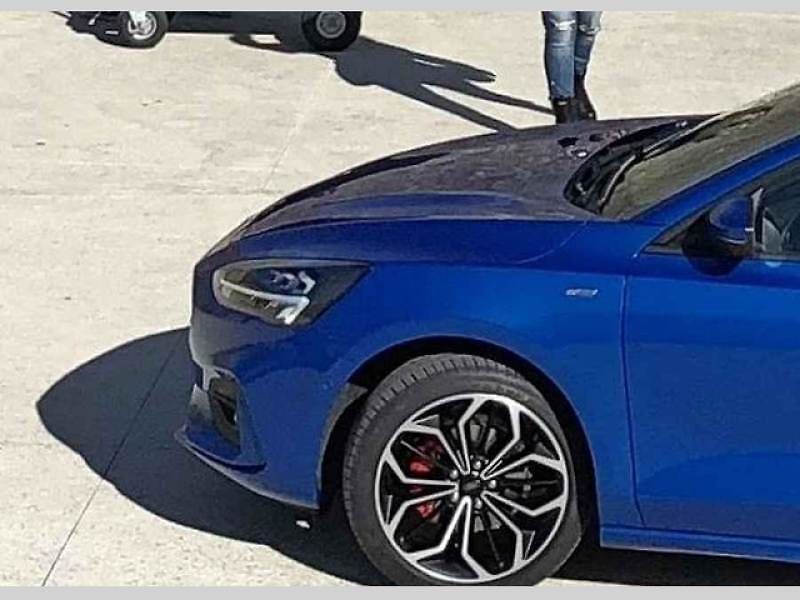 Ford Focus zachycený během oficiálního focení.