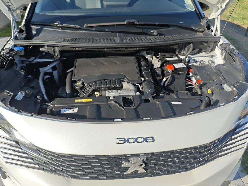 Peugeot 3008 Allure Pack 1.2,8AT, ZÁRUKA  - fotka 7 z 15