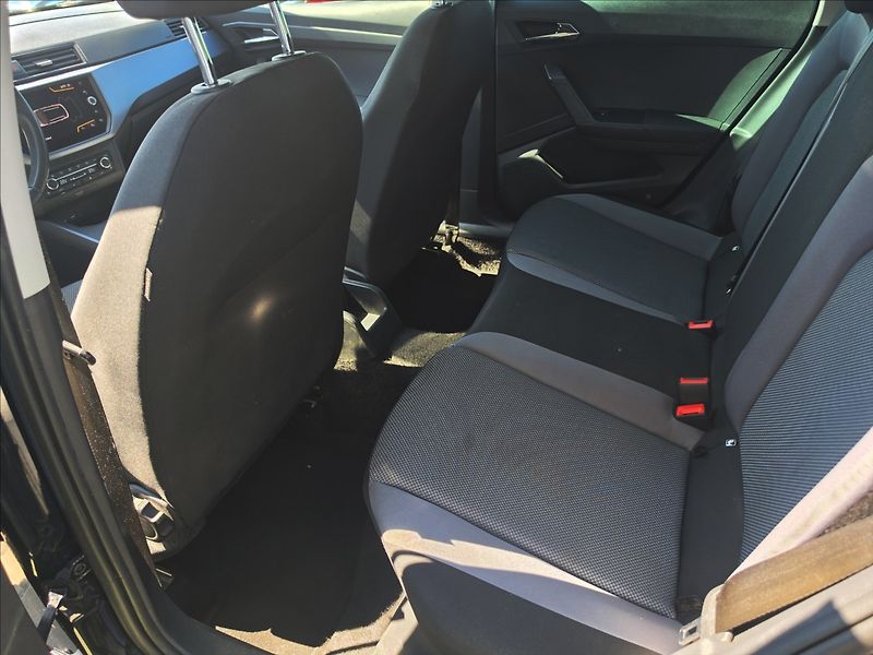 Seat Arona 1,0 TSi 85KW Style NAVI ALU - fotka 26 z 44