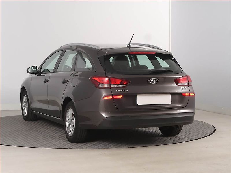 Hyundai i30 (2018) 1.6 CRDi, ČR,1.maj, Serv.kniha - fotka 4 z 18