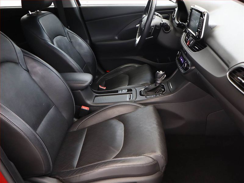 Hyundai i30 (2018) 1.6 CRDi, Automat, Kůže, Navi - fotka 7 z 18
