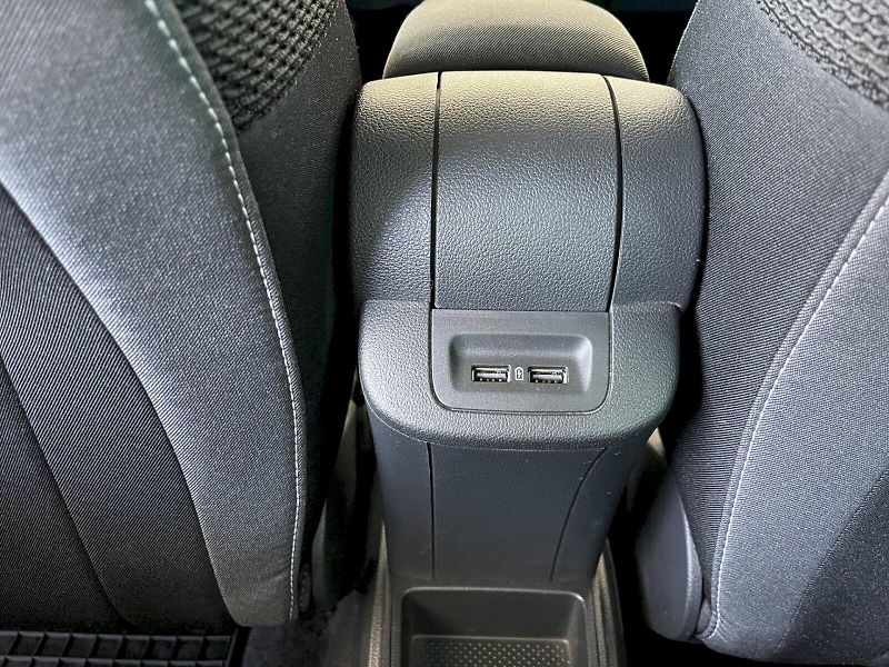 Škoda Fabia (2018) 1.0 TSI 70kW Style Plus combi - fotka 27 z 34