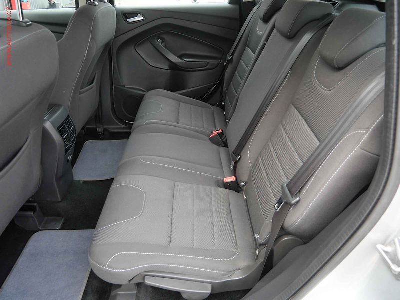 Ford Kuga (2013) 2.0 TDCi, AC, tempo - fotka 9 z 19