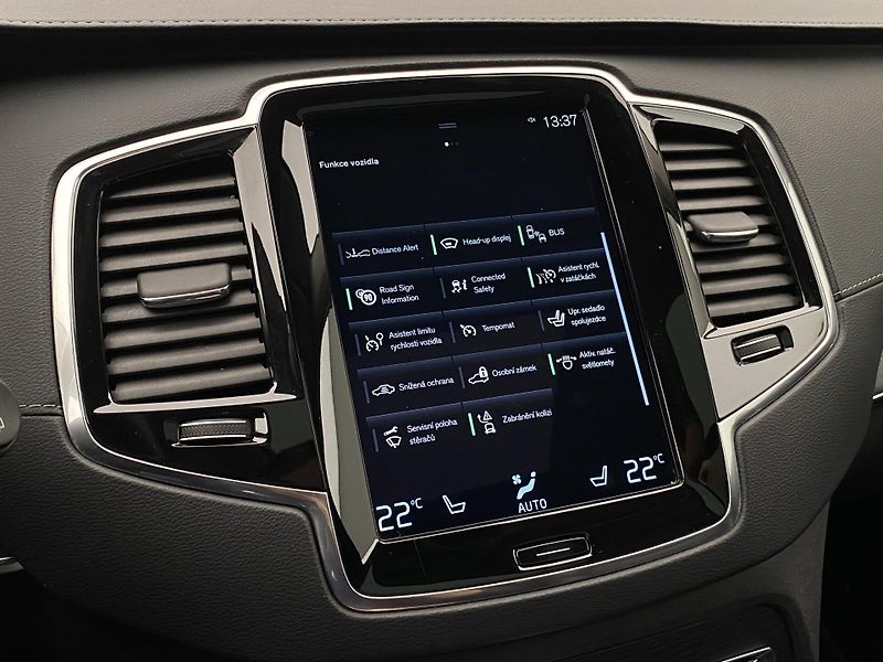 Volvo XC90 T8 AWD RECHARGE INSCRIPTION 7m - fotka 45 z 57