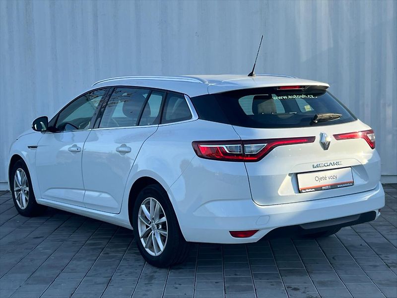 Renault Mégane 1,3   75kW - fotka 7 z 25