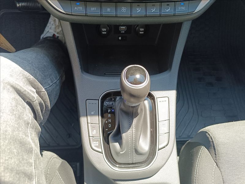 Hyundai i30 1,0 T-GDi , DCT,Automat Smart - fotka 15 z 21
