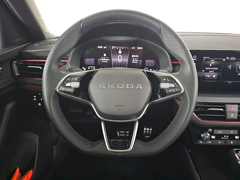 Škoda Scala (2025) 1.0TSI 85kW DSG Monte Carlo - fotka 8 z 32