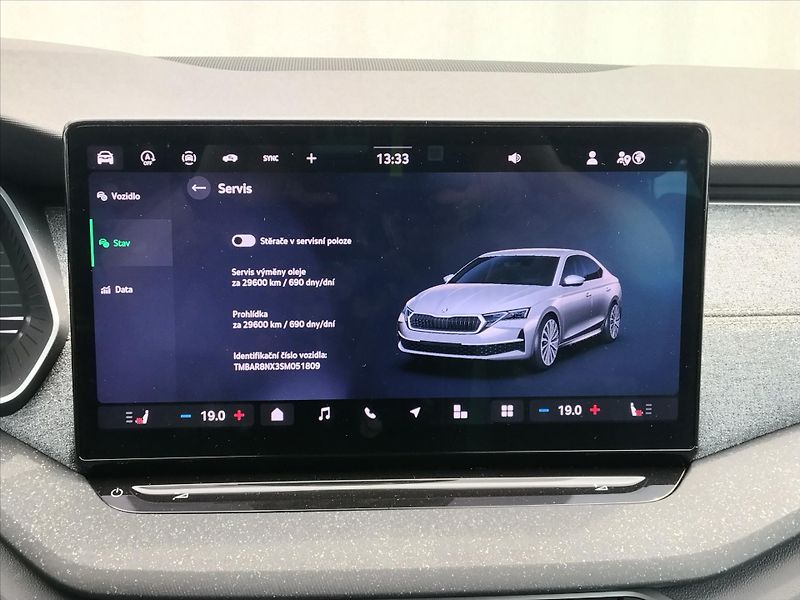 Škoda Octavia 1,5   M-HEV TOP SELECTION 110k - fotka 11 z 31