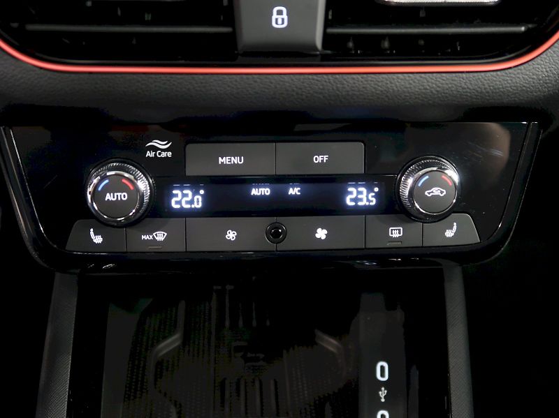 Škoda Kamiq (2026) MONTE CARLO 1.5TSI 110KW DSG P - fotka 30 z 38