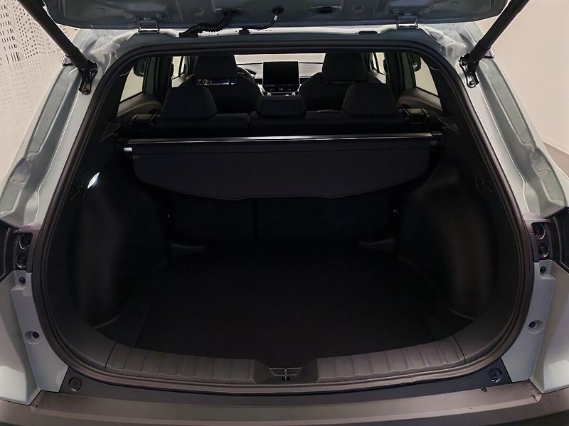 Toyota Corolla Cross 2.0 Hybrid Style Tech - fotka 13 z 14