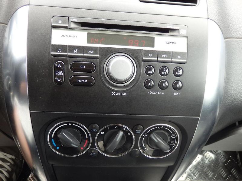 Suzuki SX4 1,9 DDis 88KW - fotka 12 z 16