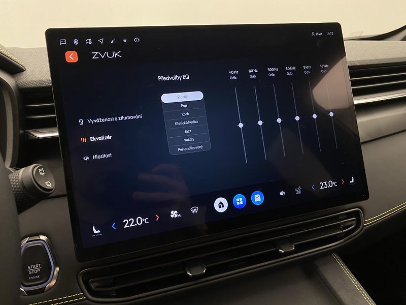 Lynk & Co 01 (2025) 01 CORE PHEV - fotka 61 z 82