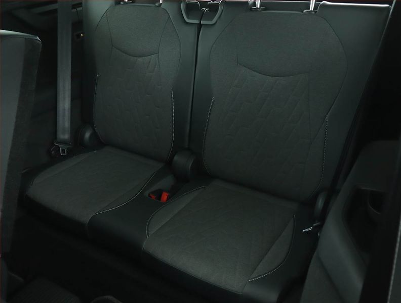 Volkswagen Tayron (2025) 1.5 eTSI - fotka 16 z 19