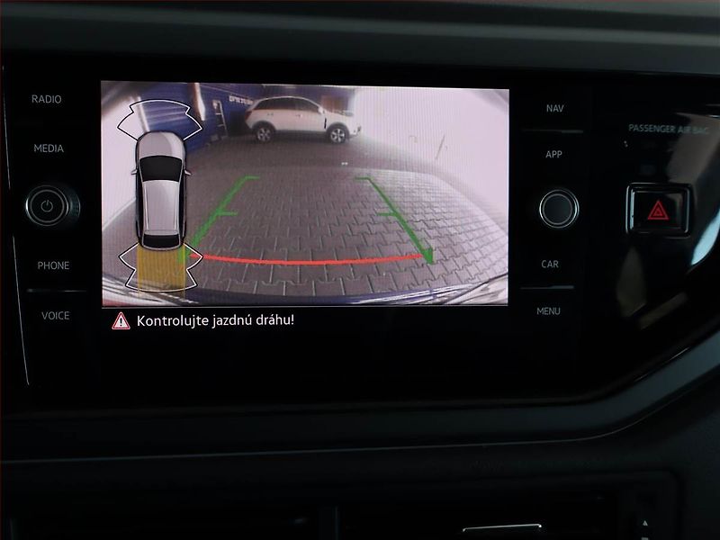 Volkswagen Taigo (2022) R-Line 1.0 TSI, Automat, Navi - fotka 20 z 21