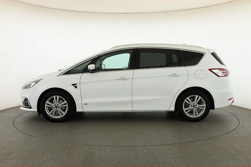Ford S-MAX (2020) 2.0 EcoBlue - fotka 3 z 22