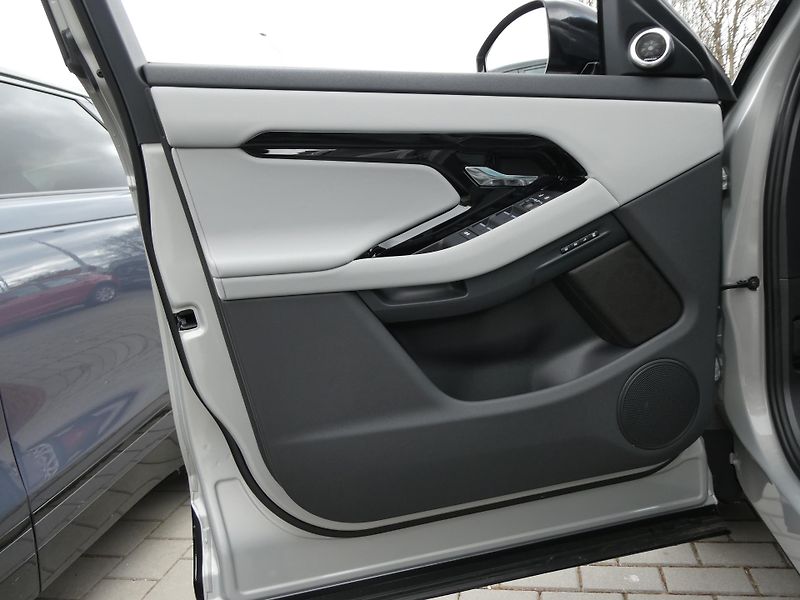Land Rover Range Rover Evoque (2026) 2,0 Dynamic SE D165 aut.4x4 - fotka 15 z 39