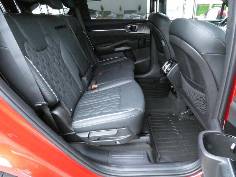 Kia Sorento (2023) Exclusive 2,2 CRDi 4x4 - fotka 21 z 30