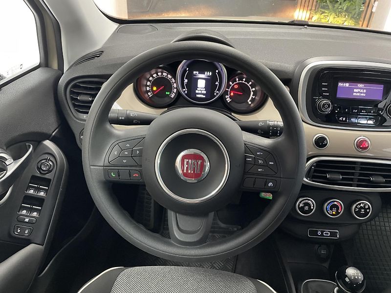 Fiat 500X 1.6 i ČR 1.MAJ.SERVIS 14000 km - fotka 24 z 25