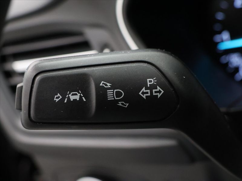 Ford Focus 2,0 TDCI 110kW Titanium LED - fotka 19 z 33