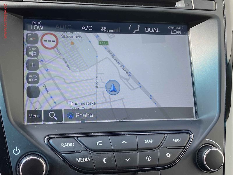 Hyundai i40 (2015) 1.7CRDi, 2.maj,ČR, Bixen - fotka 17 z 19