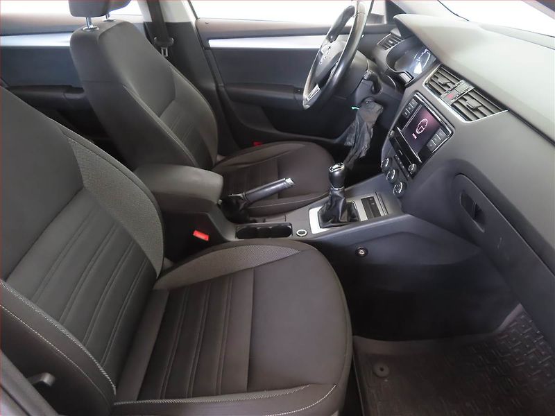 Škoda Octavia (2018) Ambition Plus 1.6 TDI - fotka 9 z 13
